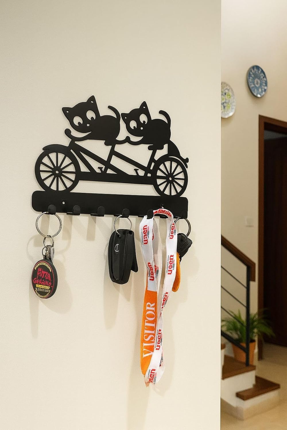 Meet DÉCOR Metal Cycling Cat Key Holder with 8 Hooks | Decorative Wall-Mounted Key Rack Organizer for Entryway, Hallway, Kitchen & Office | Heavy-Duty Metal Key Hanger (25 × 15 cm)